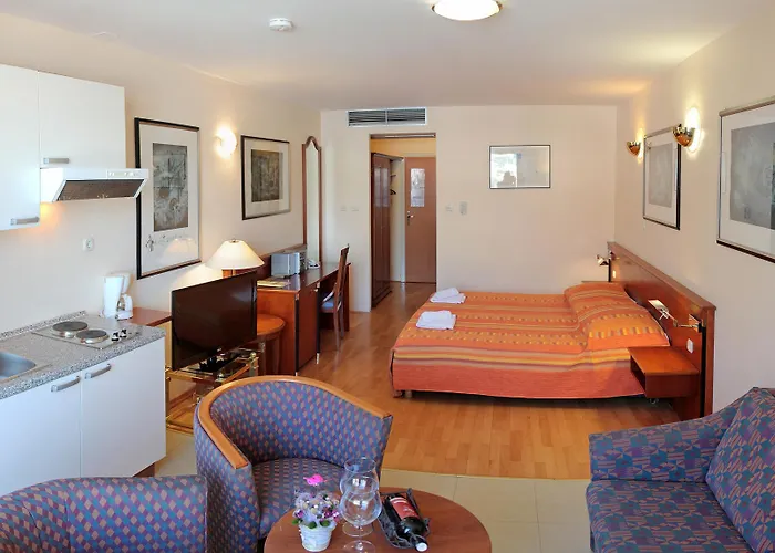 Gasthuis Apartel Park Osejava Makarska