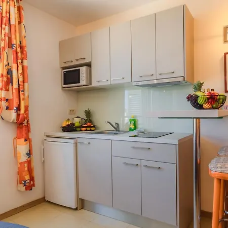 Apartel Park Osejava ゲストハウス 4*