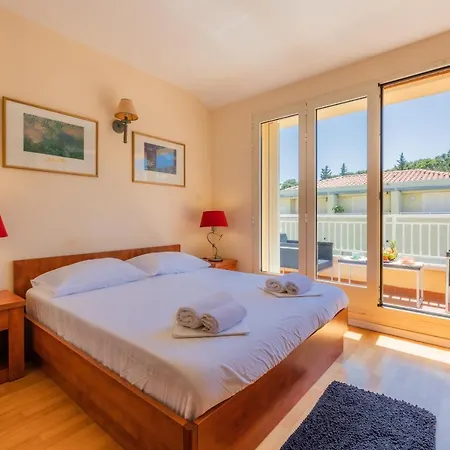 Apartel Park Osejava Макарска