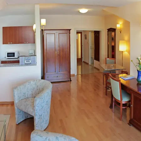 Apartel Park Osejava Maison d'hôtes 4*