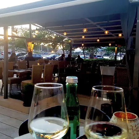 Apartel Park Osejava Maison d'hôtes Makarska