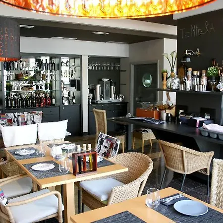 Apartel Park Osejava 招待所 4*