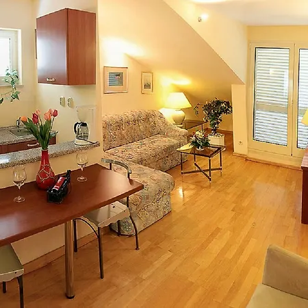 בית הארחה Apartel Park Osejava