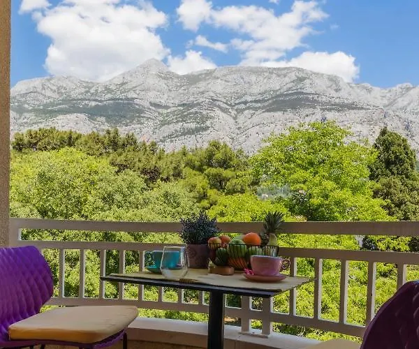 Πανσιόν Apartel Park Osejava