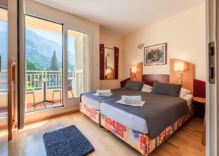 Apartel Park Osejava Μακάρσκα