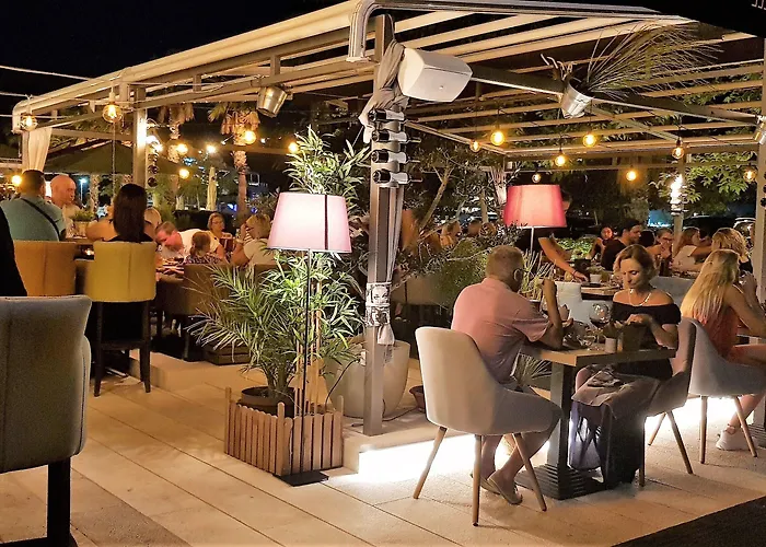 Πανσιόν Apartel Park Osejava