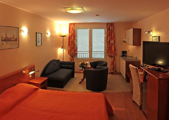 Apartel Park Osejava 4* Макарська