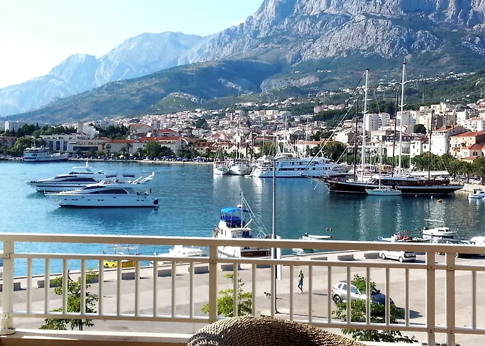 Πανσιόν Apartel Park Osejava