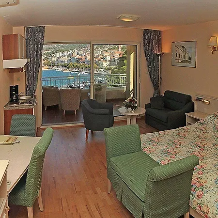 Apartel Park Osejava Guest house