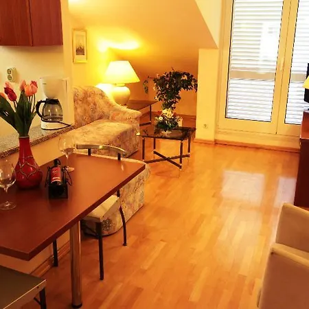 Apartel Park Osejava Guest house Makarska