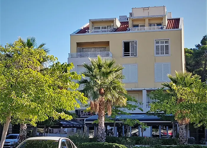 Konukevi Apartel Park Osejava 4*